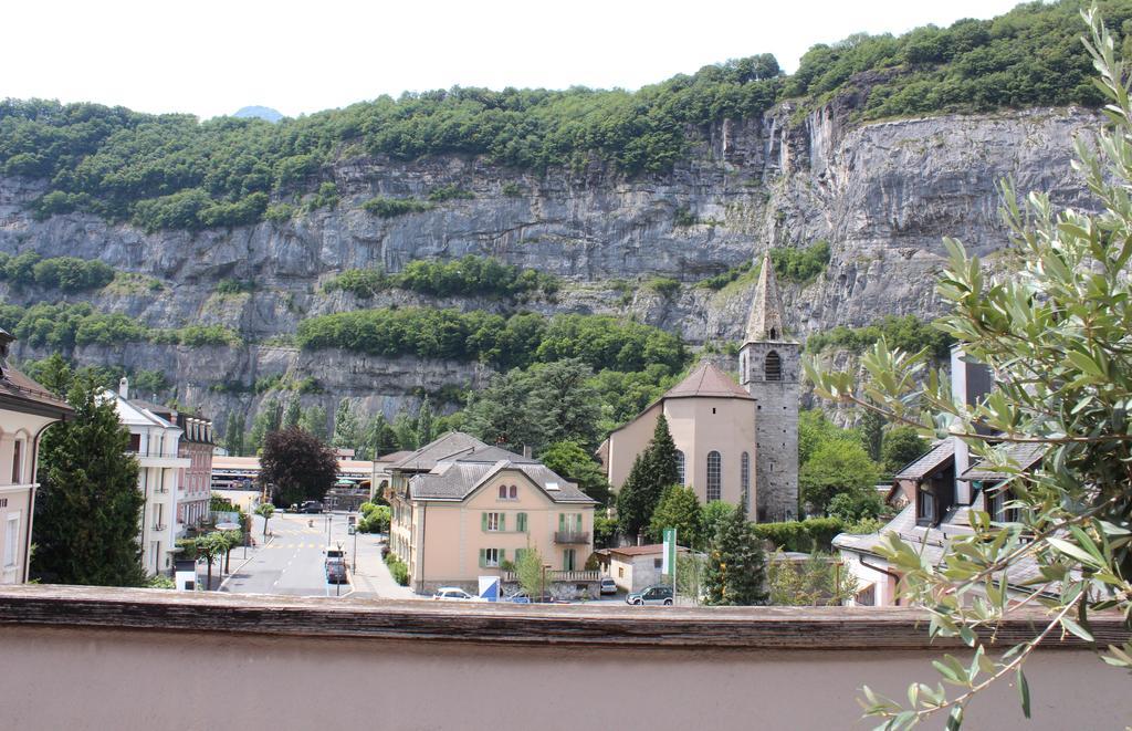 La Dent-Du-Midi Hotel & Restaurant Saint-Maurice Ruang foto